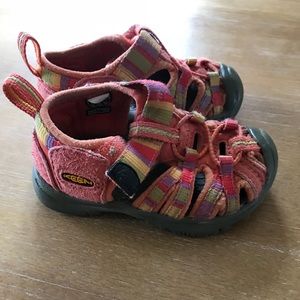 Toddler girl Keen sandals